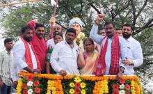 Doddi Komuraiya idol unveiled in Nagireddypally