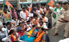 The government should immediately pay compensation to the farmers who lost their crops: BJP District President Kankanala Sridhar Reddy