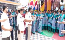 Traffic awareness for shopping mall staff