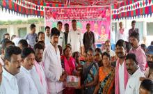  MLA Shankar Naik participated in the distribution of Bathukamma sarees