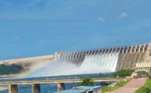 Lifting of 08 gates in Nagarjunasagar reservoir HSE Dharmanayake